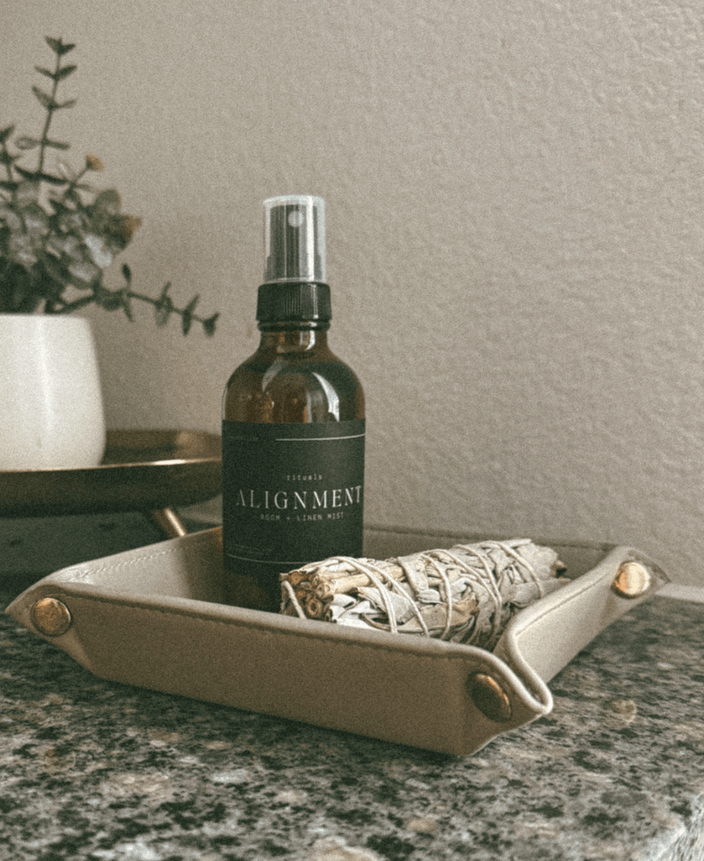 Alignment Room + Linen Mist