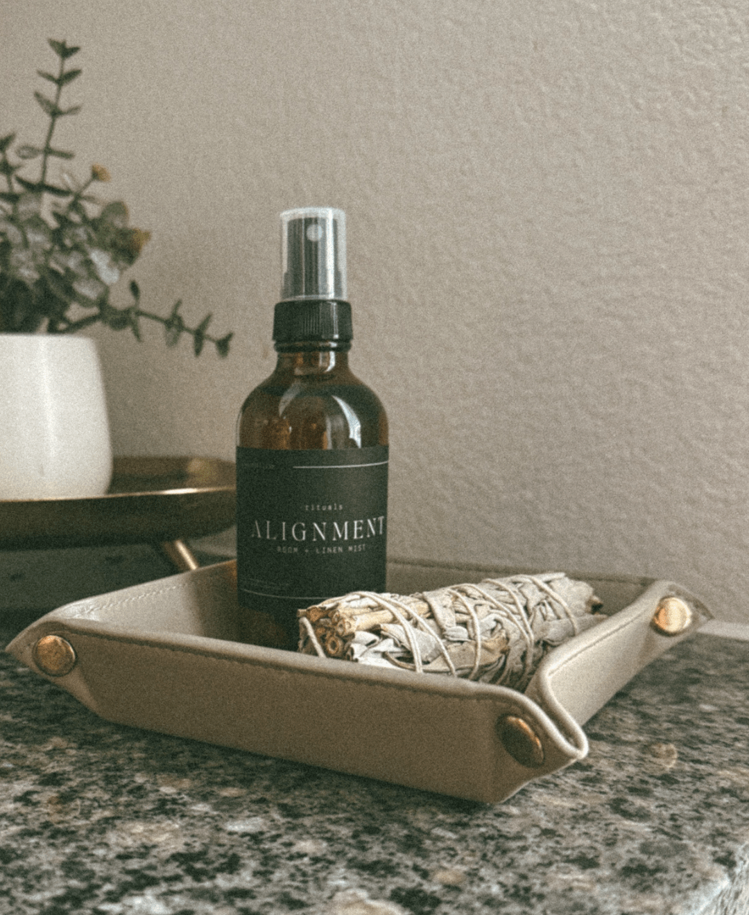 Alignment Room + Linen Mist