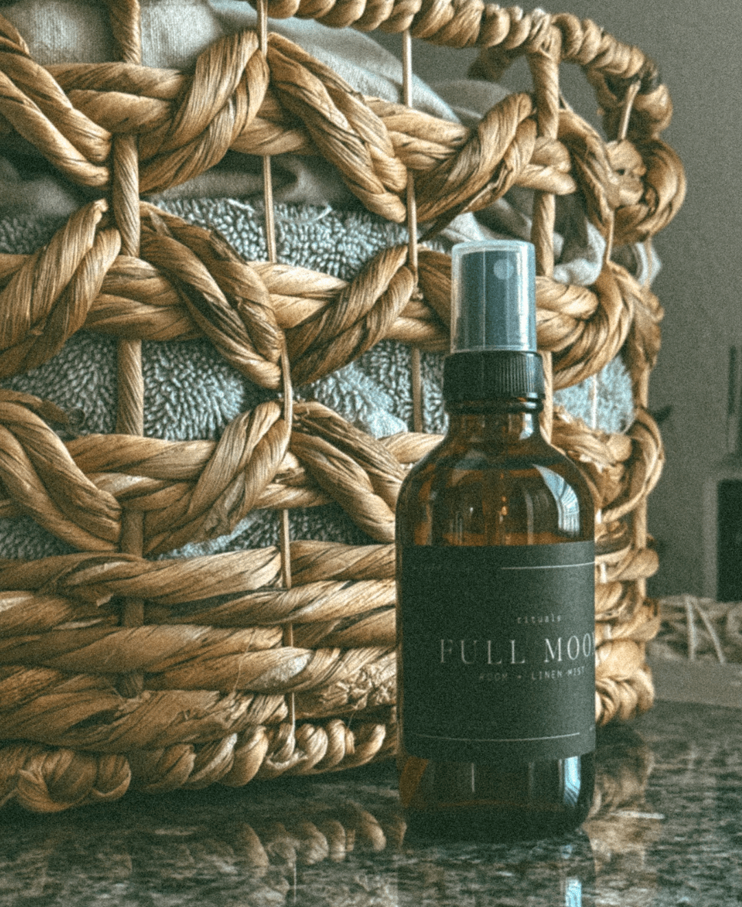 Plum + Dark Musk – Room & Linen Mist