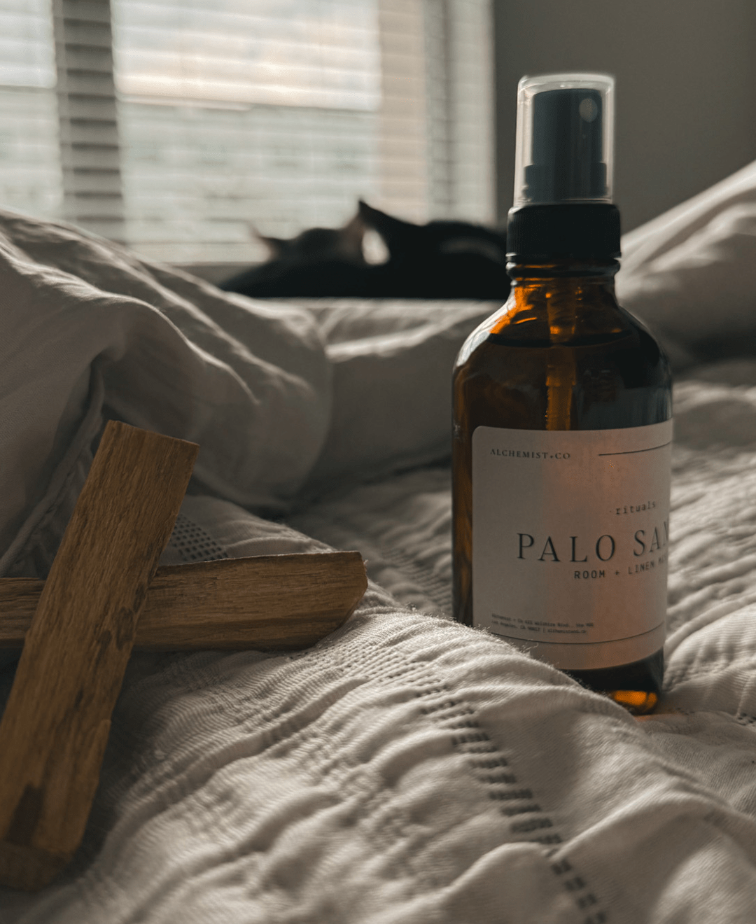 Palo Santo + Guaiac Wood – Room & Linen Mist