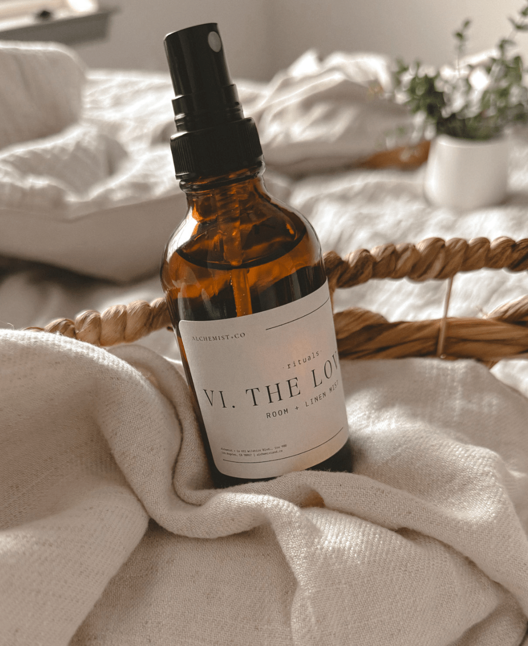IV. The Lovers Room + Linen Mist