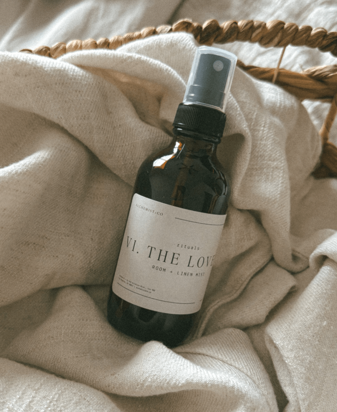 IV. The Lovers Room + Linen Mist